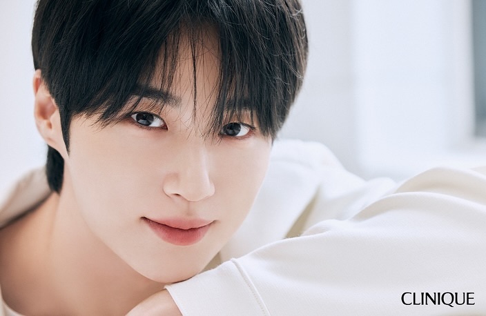  남친재질 변우석15 과거사진 모아봤음둥. (아! 8월 크리니크 광고 대박기원!!)