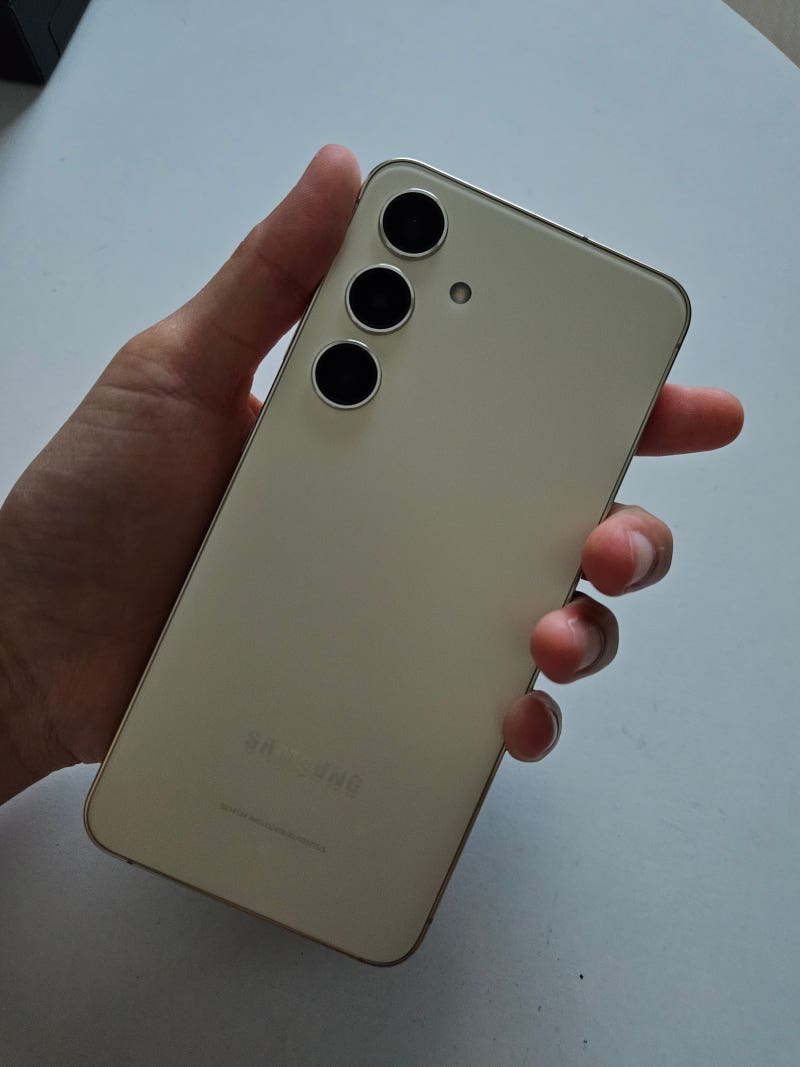 갤럭시 S24 앰버 옐로우 S23+ 카메라 화질 비교