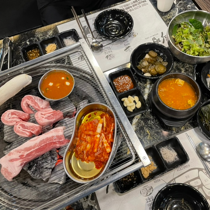  수원 매탄동 영통구청 회식 추천 식껍 영통구청점에 다녀왔어요