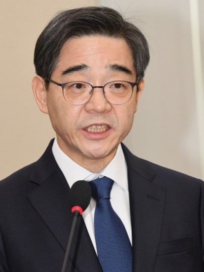 권순일 전 대법관, <b>머니투데이</b> <b>홍선근</b>, 대장동 <b>50억 클럽</b>... 