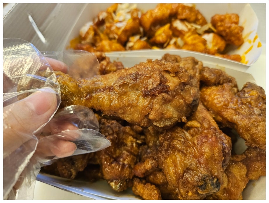 호식이두마리치킨 암사1호점 사진 6
