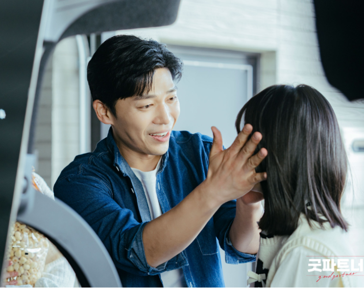 SBS 드라마 <b>굿 파트너</b> / <b>장나라</b>... 않는 불륜남 캐릭터 <b>지승현</b>