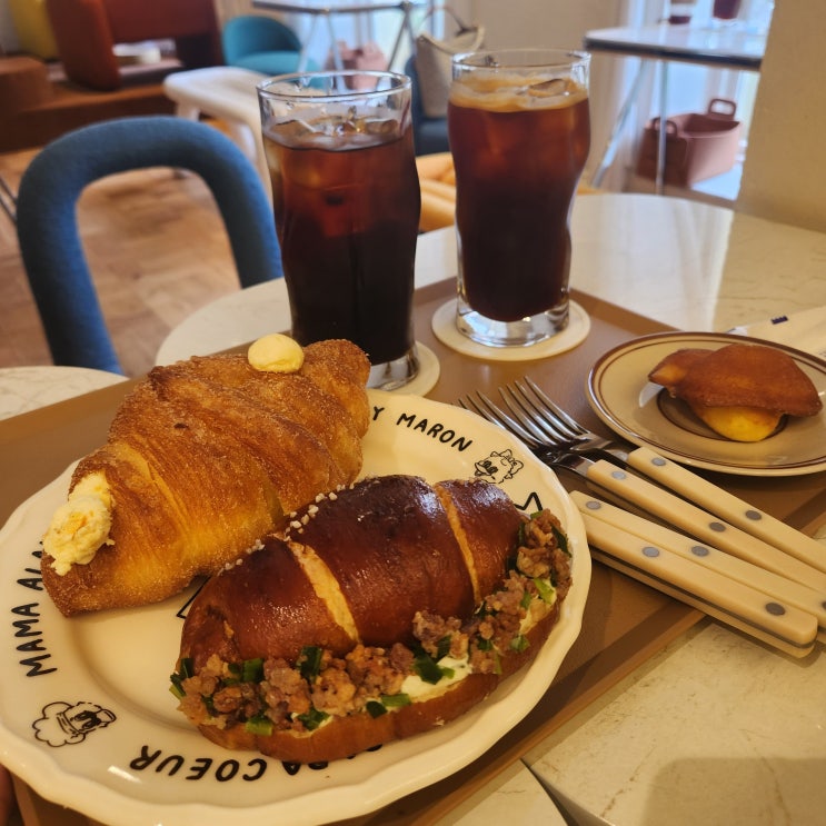  맛있는 디저트가 있는 머물기 좋은 송리단길카페 '오쿠쿠 베이커리'