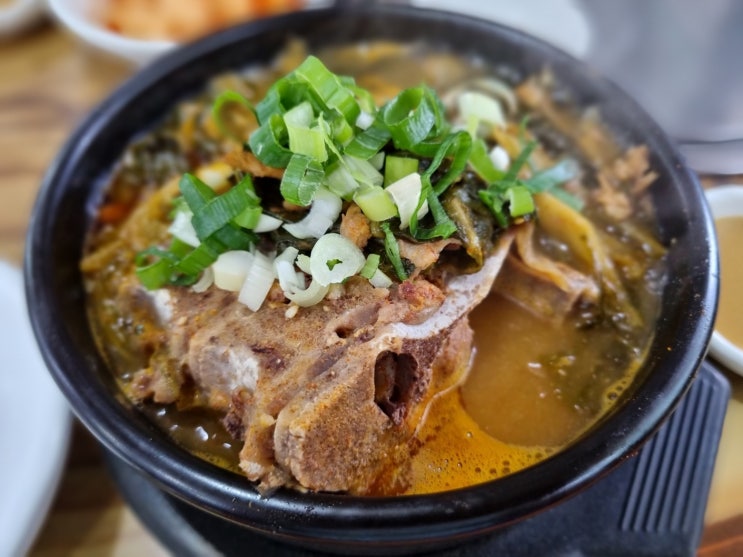  현석이가 추천한 뼈다귀해장국 맛집 행복한감자탕