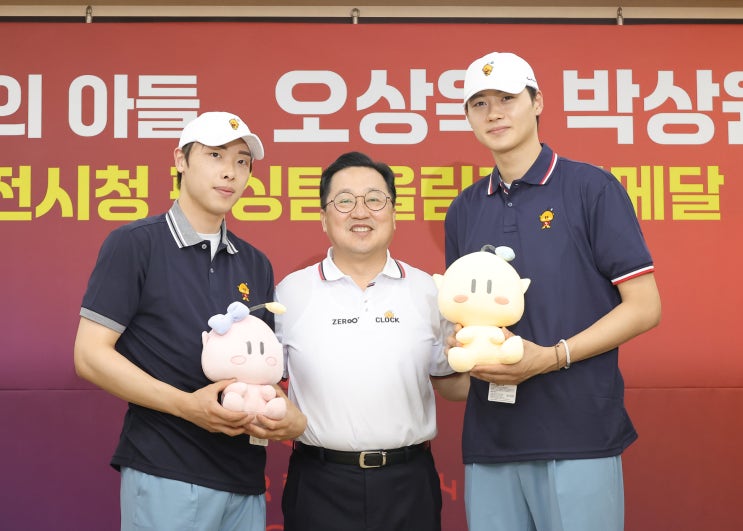 금메달리스트 <b>오상욱</b> 박상원 선수가 대전시에 <b>금의환향</b>했습니... 