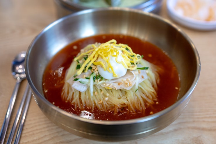  [수지 신봉동 밀면 맛집] 감칠맛 가득 시원한 물비빔밀면, <밀양동래밀면>