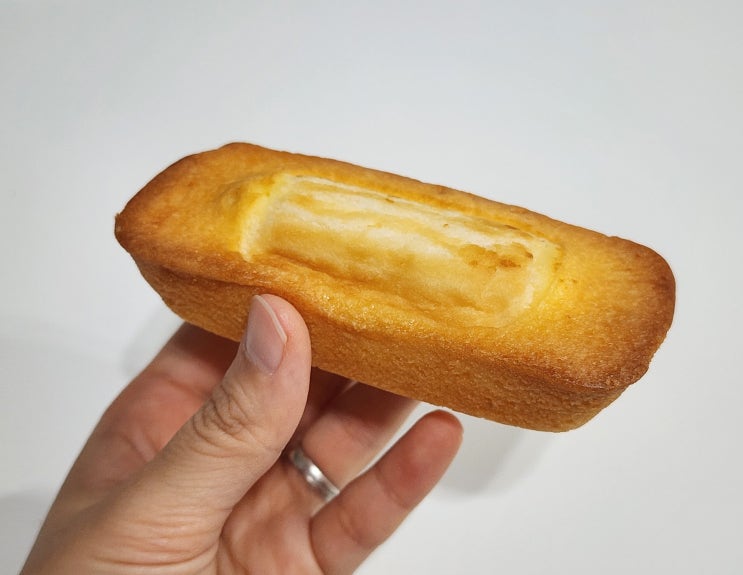 편의점 삼립 크래프트 진한 크림치즈 휘낭시에 글쎄.. 편의점 삼립 크래프트 진한 크림치즈 휘낭시에 글쎄..