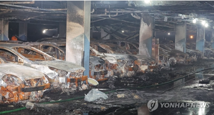 청라 아파트 '<b>전기차</b> 화재' 미스터리…누군가 <b>스프링클러</b> '정지... 