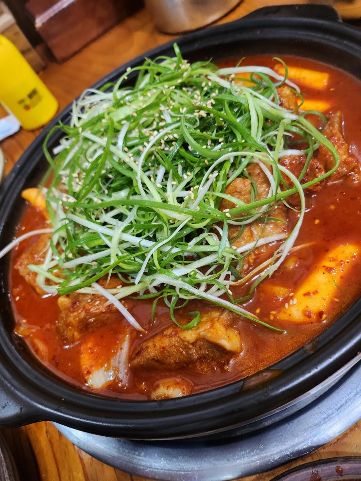  하이원 리조트 근처 찬이네 감자탕에서 먹은 양푼이 매운 갈비찜 내 돈 내산 후기