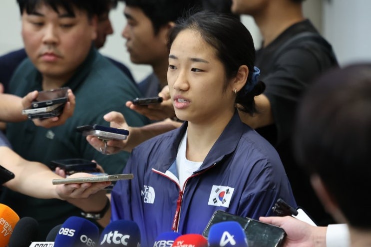  파리올림픽 배드민턴 금메달 안세영 인터뷰, 배드민턴 협회의 대응