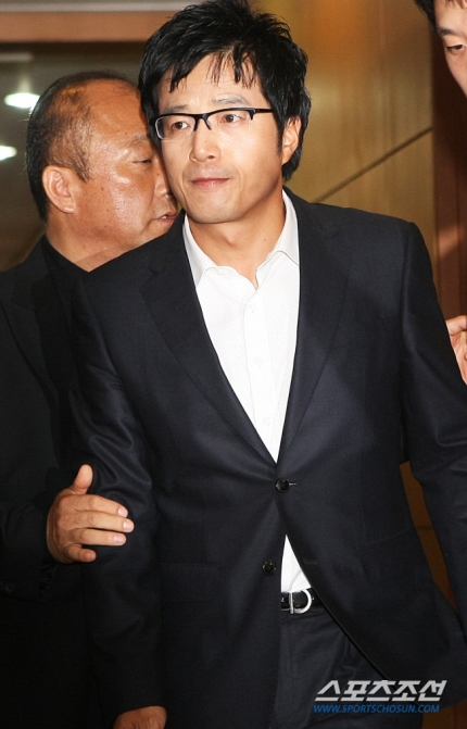 <b>방송인 조영구 모친상</b> 비보 전해 슬픔 속 빈소 지키는 중... 