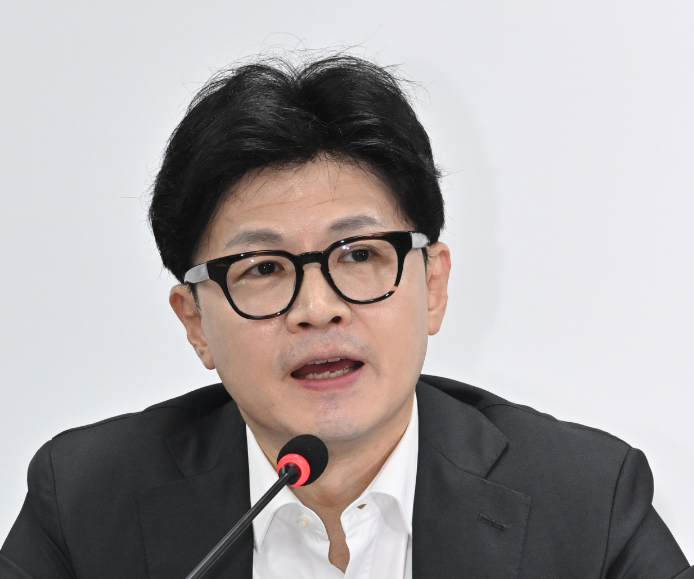 한동훈,尹대통령 재가 앞두고 <b>김경수</b> <b>복권</b> <b>반대</b> 의견…"본인... 