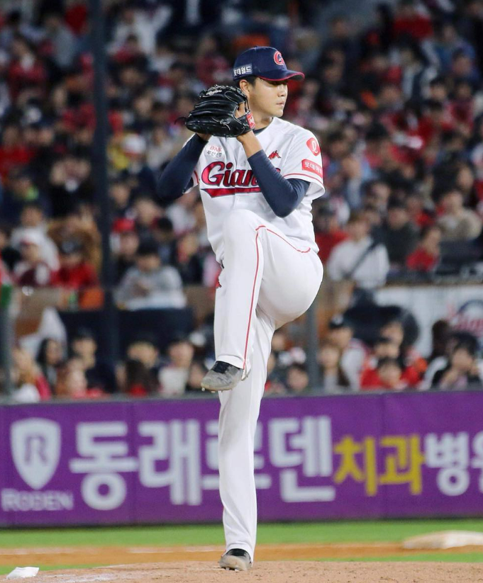 야구선수 윤성빈 프로필 키 나이 고향