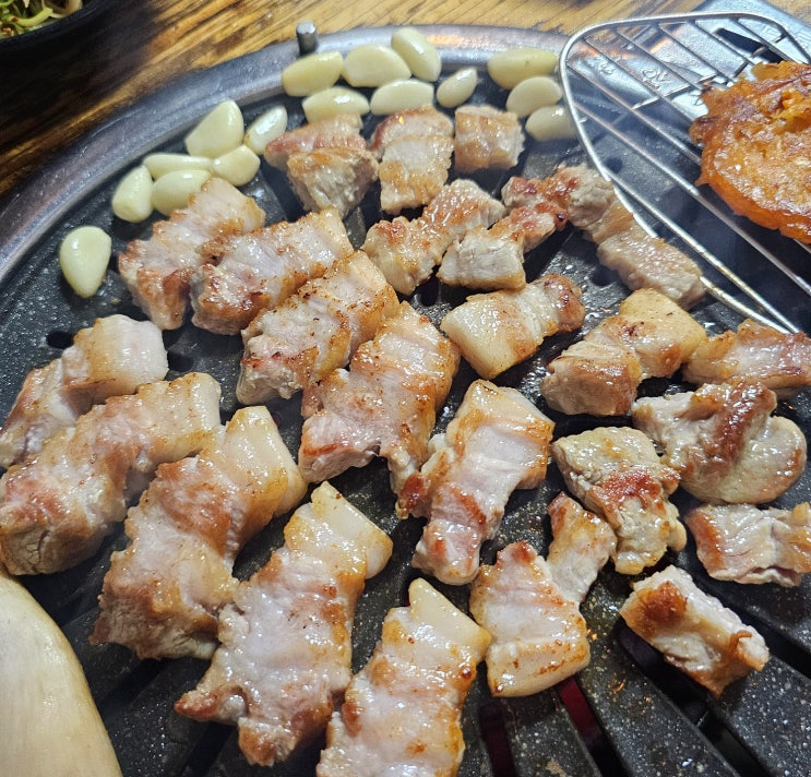  바른돼지, 대연동 경성대 맛집으로 소문난 구워주는 고기집! 삼껍세트 후기