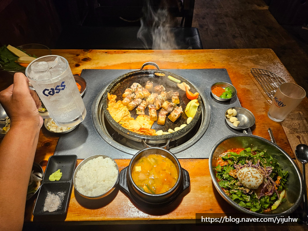  상수역 맛집 도적 프리미엄 칼삼겹살 서교동 고기집