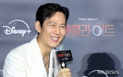 <b>경영권</b> 갈등 래몽래인 김동래 대표, <b>이정재</b> 사기 혐의로 고소... 