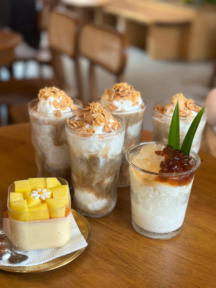  나트랑 현지인 로컬카페 추천 manse Coffee & Drinks 코코넛 커피 맛집