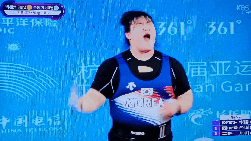 "힘의 여왕, 박혜정의 은빛 여정과 전현무가 전하는 파리올림픽 희망의 바벨 이야기"