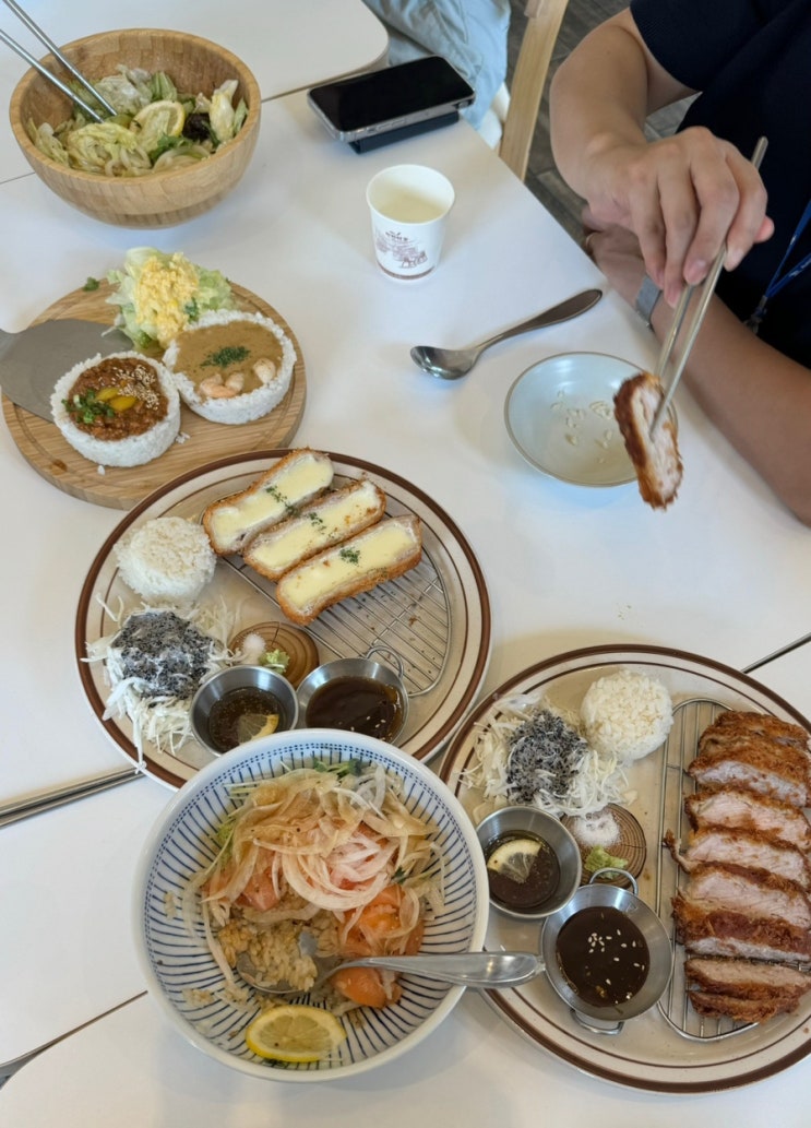  동탄호수공원 맛집 소코아 카레 냉우동 연어동 돈카츠 다 먹어본 후기