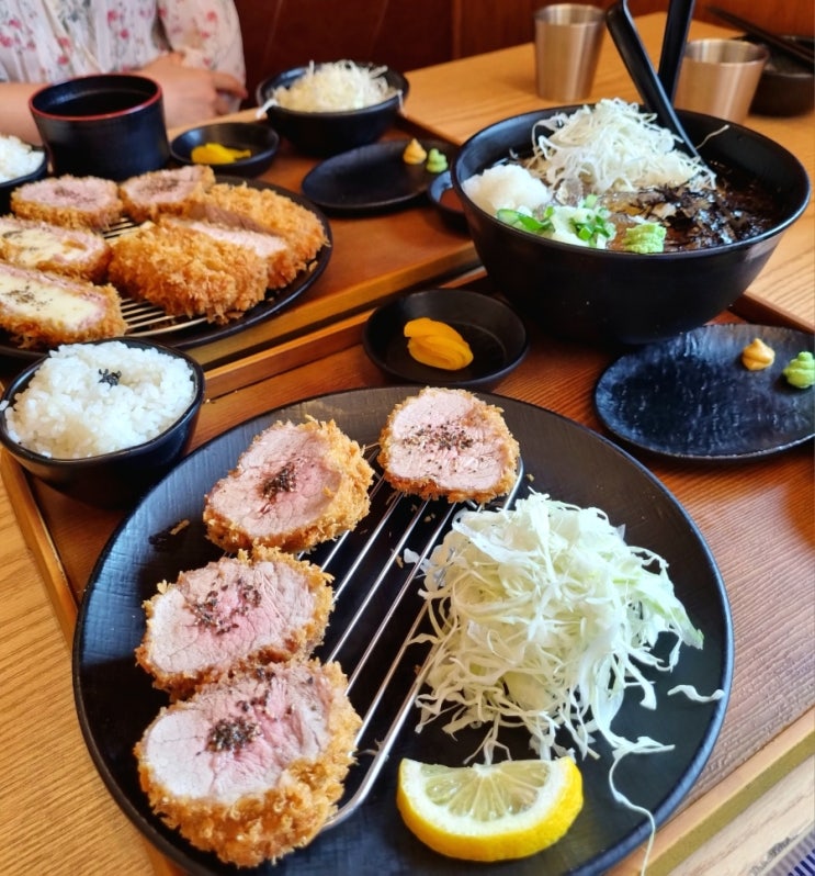  안산 고잔동 숙성 수제 돈까스 맛집 삼백돈돈가츠 안산고잔점