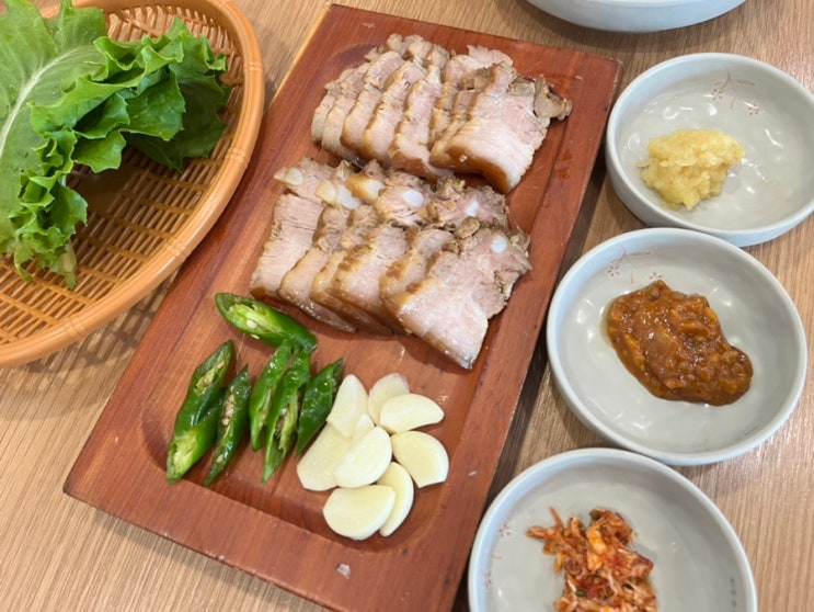  신탄진 해장국 맛집 탐방: 제주은희네해장국 신탄진점에서 돔베고기 소와 양무침 먹은 후기