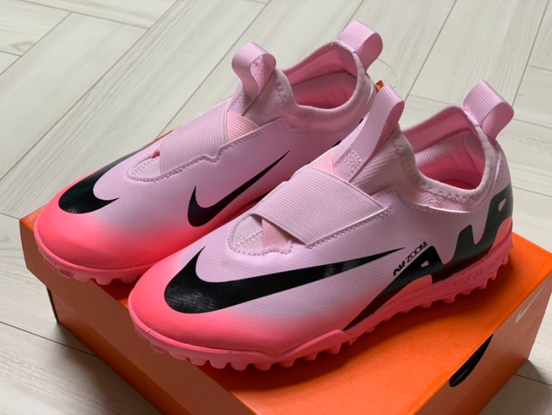 [Shopping] 나이키 키즈 풋살화 사이즈 팁:-) (어린이축구교실 준비물 키즈 풋살화구입 후기)