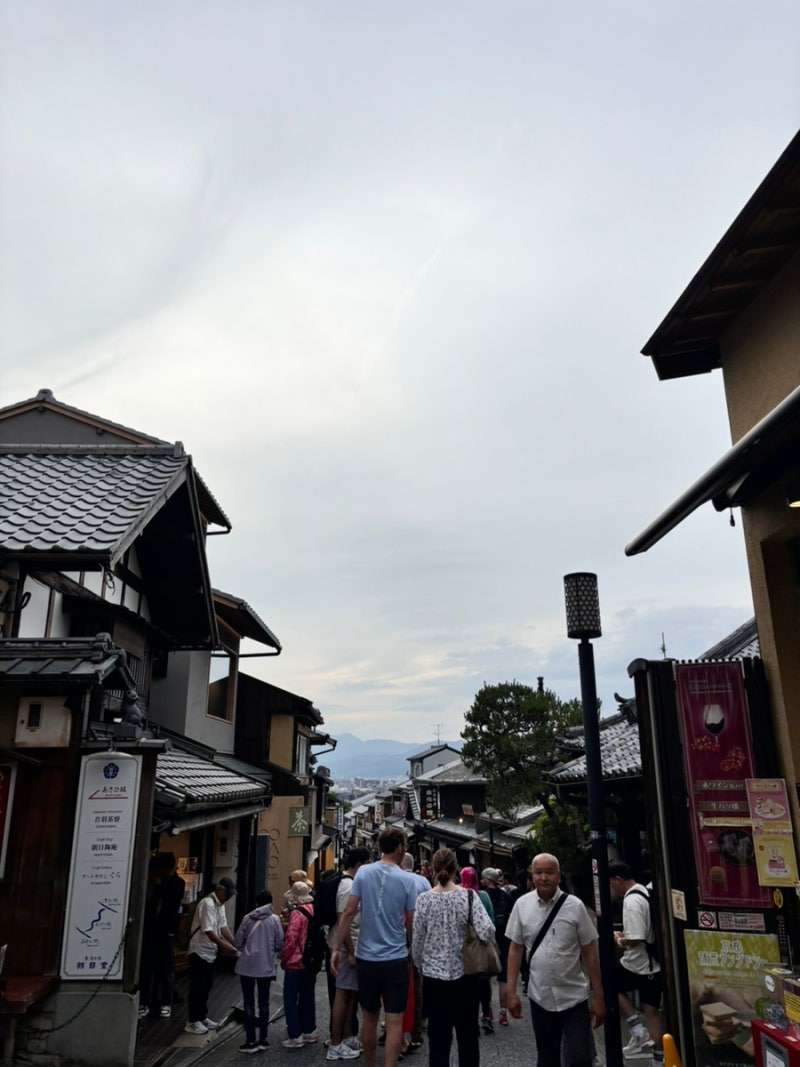 일본/오사카] 오사카 여행 1일차 (덴노지 코인라커, 우지 뵤도인, 후시미이나리신사, 인센스, 키무카츠) : 네이버 블로그