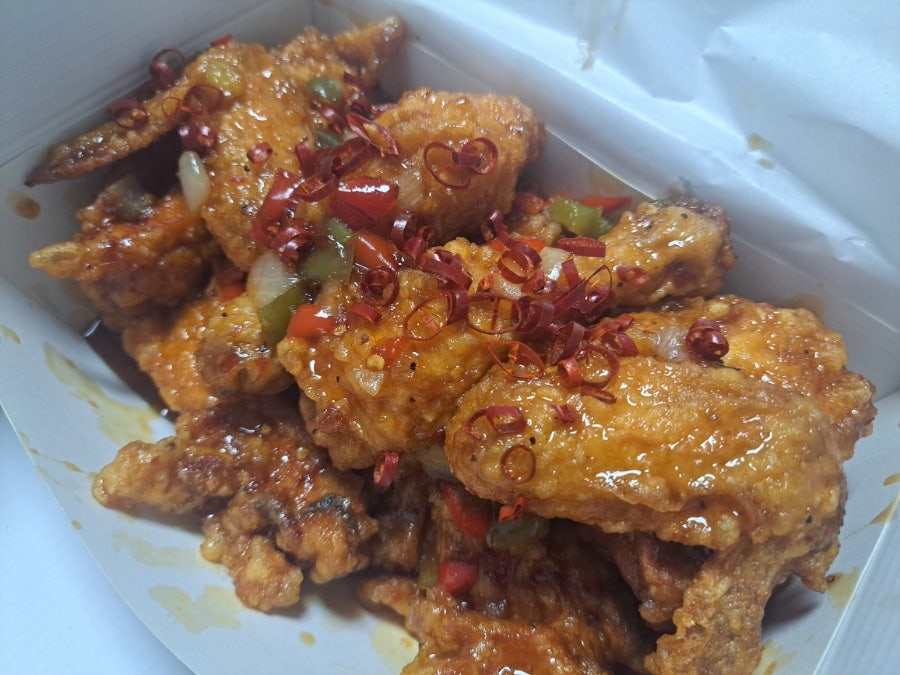 호식이두마리치킨 발산점 사진 2