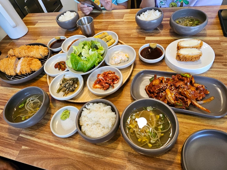  달그락식탁 아이와 돈까스 백반 아라동맛집