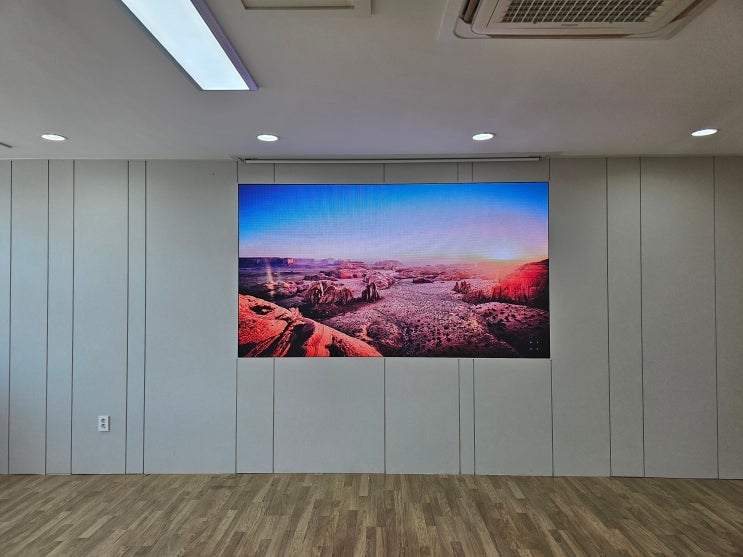  120inch 소형 LED전광판 스크린 키즈카페 LED스크