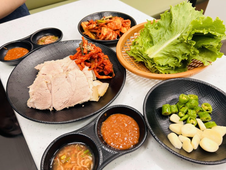  부천시청보쌈 맛집추천 부천시청역 점심추천 부천칼국수 국보1호점