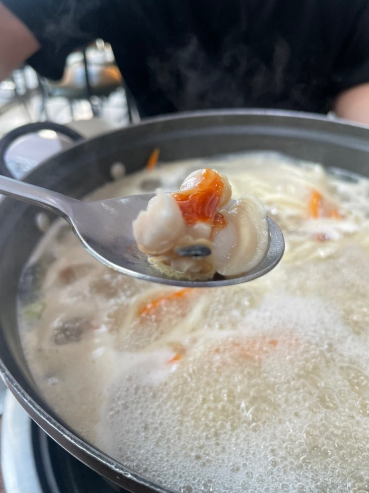  [대부도 왕할머니 바지락칼국수] 대부도 맛집 백합이 기가 막힌 칼국수집
