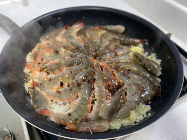  기장 평산수산 제철 생새우 활용법_오도리, 소금구이, 갈릭치즈버터구이