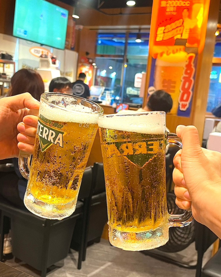  부산온천장 술집 ‘칼퇴근김대리’ 생맥주 1900원 칼김2000챌린지 가성비안주 맛집