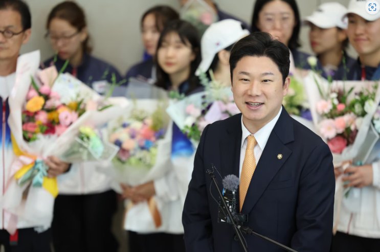 與 <b>진종오</b> "<b>체육계</b> 비리 제보 센터 개설…안세영, 용기 낸 것"