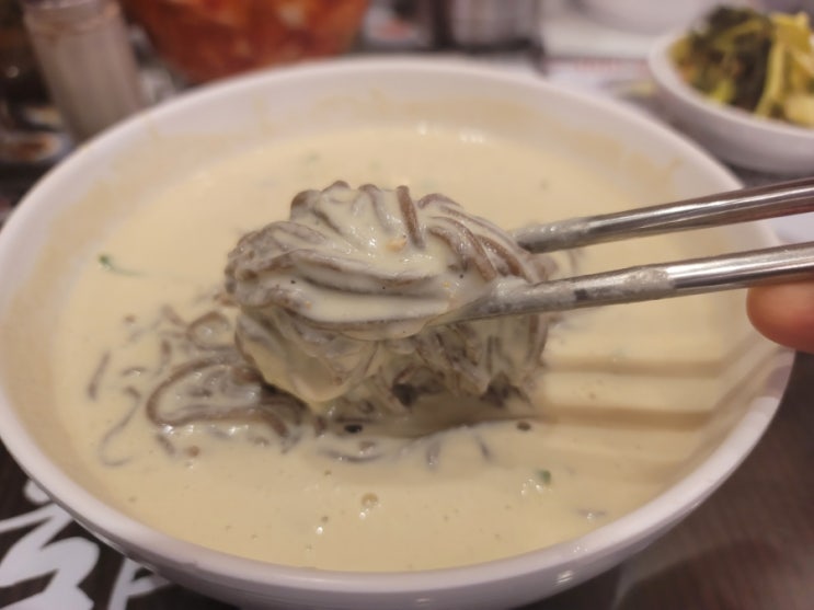  국내산 연천콩을 직접 갈아 콩국물이 진한 콩국수 맛집여행, 서울맛집 서울역맛집 명동칼국수 중림동점