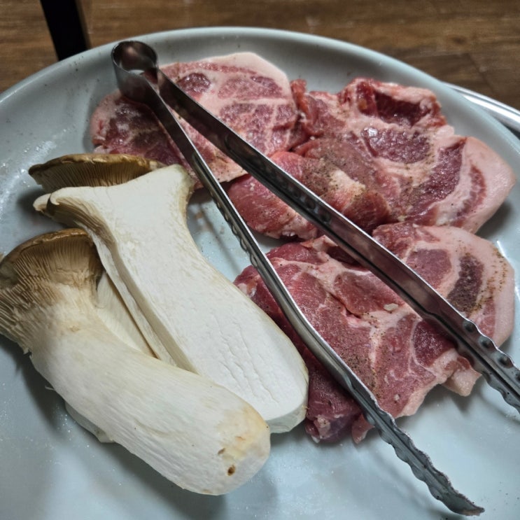  [홍천화로구이]아는 사람은 다 안다는 여주 맛집 돼지고기 로컬 맛집