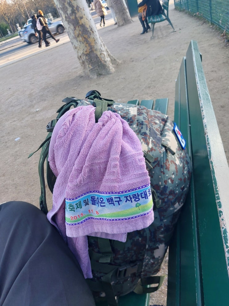  이것만큼은 꼭: 배낭여행에서 챙겨야 하는 필수 준비물 리스트, 여행 짐싸기 꿀팁