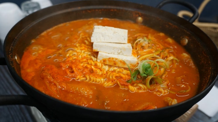  부천 신중동 한식 맛집 한식인생 김치찌개 맛집 강력 추천