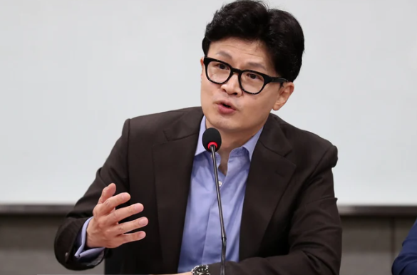 김형석 독립기념관장 임명에 <b>한동훈 국민</b>의힘 대표는 침묵