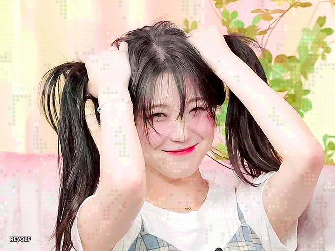 프로미스나인-supersonic (슈퍼소닉) 뜻/해석/뮤비/파트 가사/곡정보