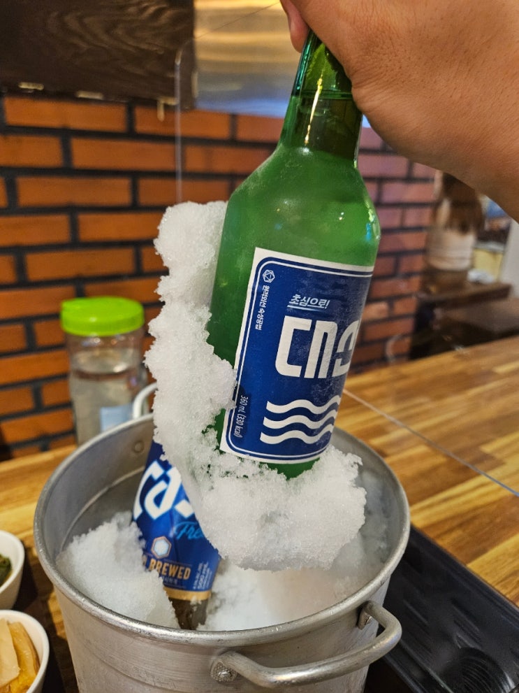 을지로 양대장 숯불에 직접 구워주는 인생대창