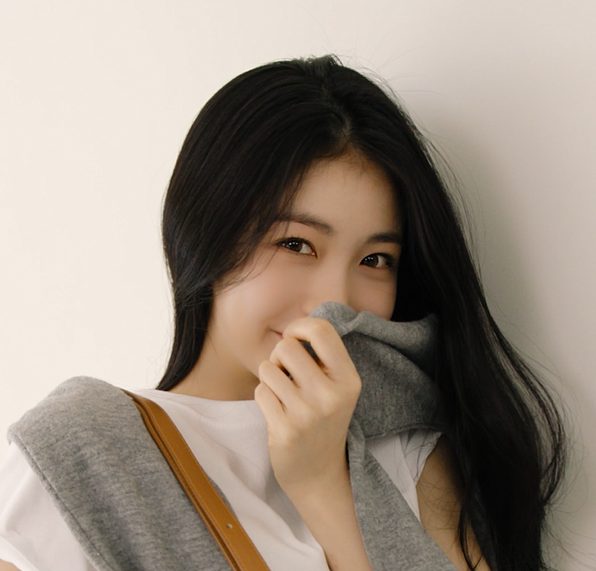  20대 대학생의 데일리백으로 여성 백화점 브랜드 제이에스티나 ALTO 캔버스 숄더백 여자 가방 추천 w. 신예은