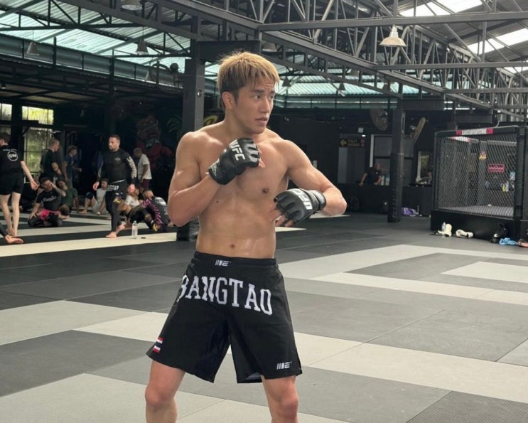 데뷔전을 갖게 될 수 있다. <b>UFC</b> 플라이급 <b>챔피언 판토자</b> 전