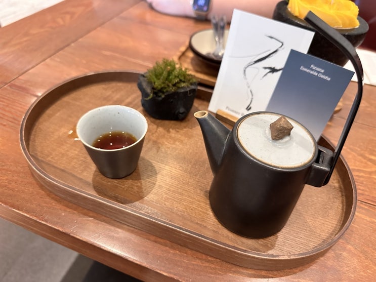  진주냉면 산홍 본점, 그리고 피베리브라더스 숯커피, 망고케익