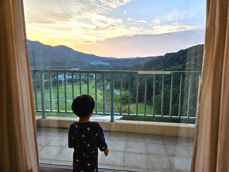  강원도 원주 오크밸리로 떠난 34개월 아이와의 여름휴가여행 (밸리빌리지 31평 리뉴얼 안된 일반방)