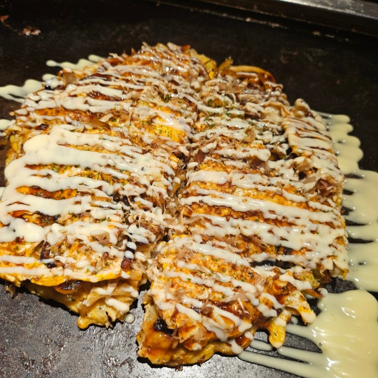  철판 요리가 맛있는 일본 도쿄 신주쿠 맛집 오코노미야끼 오사카야