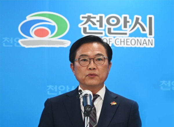 '<b>광복절 경축식</b>' <b>천안시</b> 37년이래 첫 단독 개최