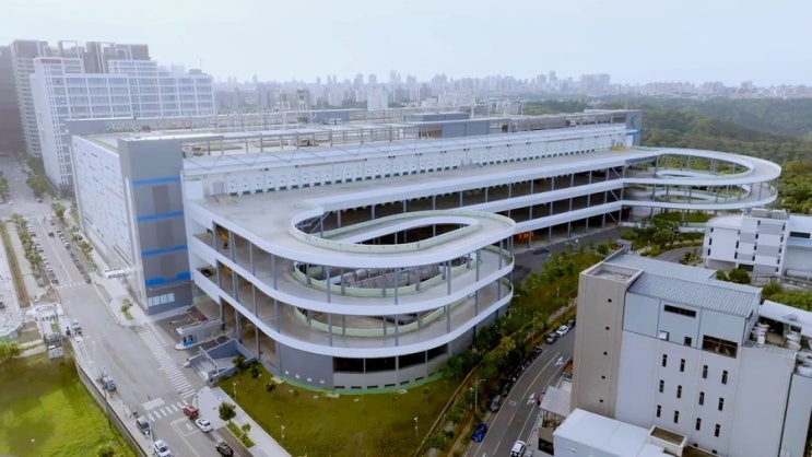  긱플러스, 대만 최대 이커머스 자동화 물류 센터에 로봇을 배치하여 PChome의 효율성 3배 향상