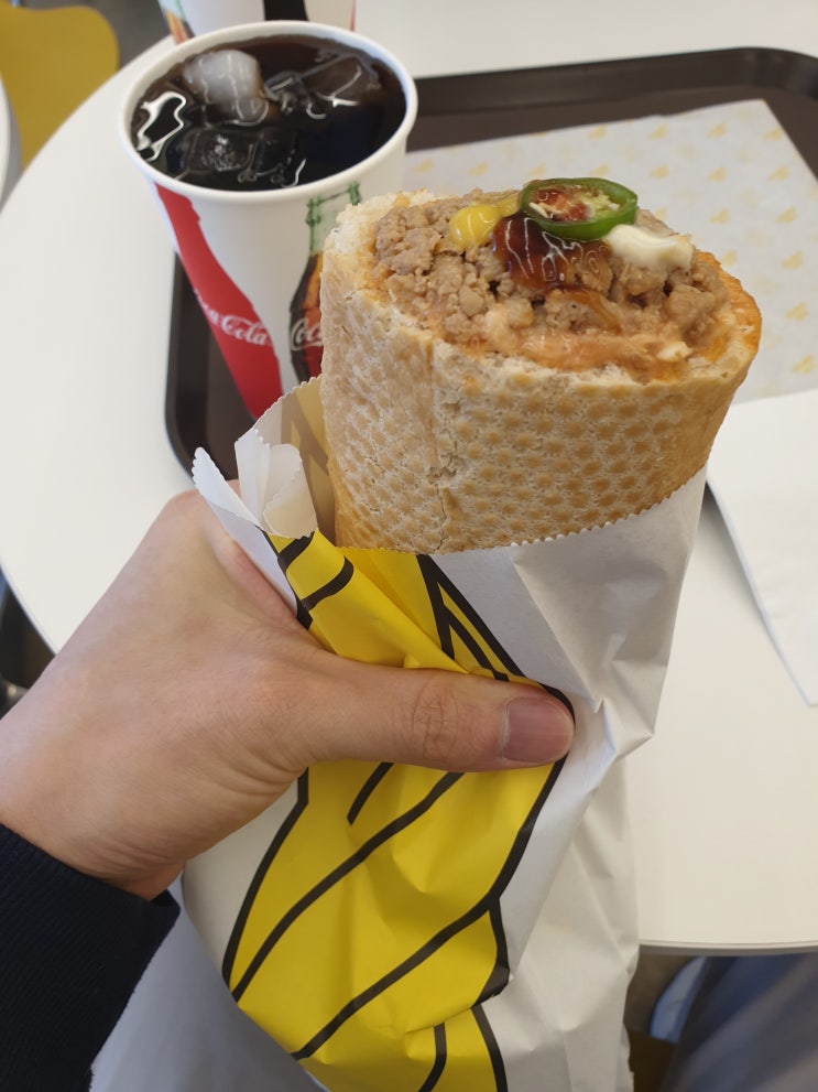  여수 맛집 _ 좌수영 바게트 버거 후기!